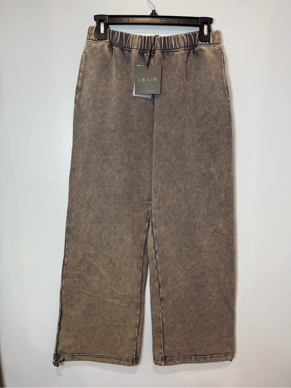 Le Lis Collection Acid Wash Wide Leg Sweatpant Charcoal Grey Bungee Hem Sz/S NWT